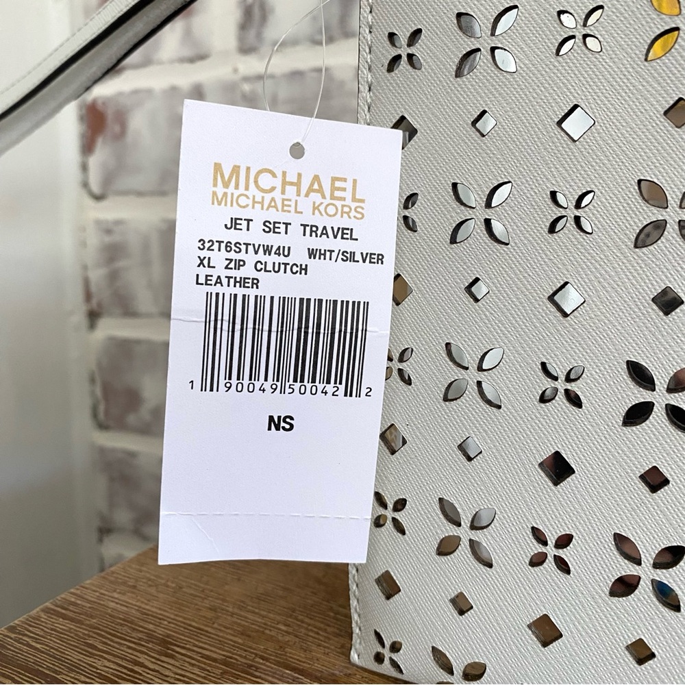 Micheal Kors • XL Laser Cut Leather Clutch • Perforated Floral Geometric Pattern - Picture 6 of 15